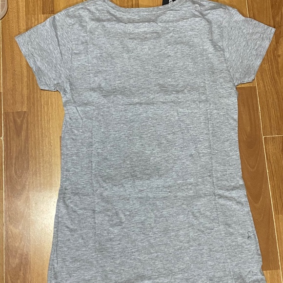 HOT TOPIC Fairytail Happy Women T-Shirt LARGE - Picture 4 of 4